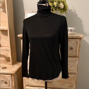 EUC Banana Republic Classic Black Long Sleeve Turtleneck